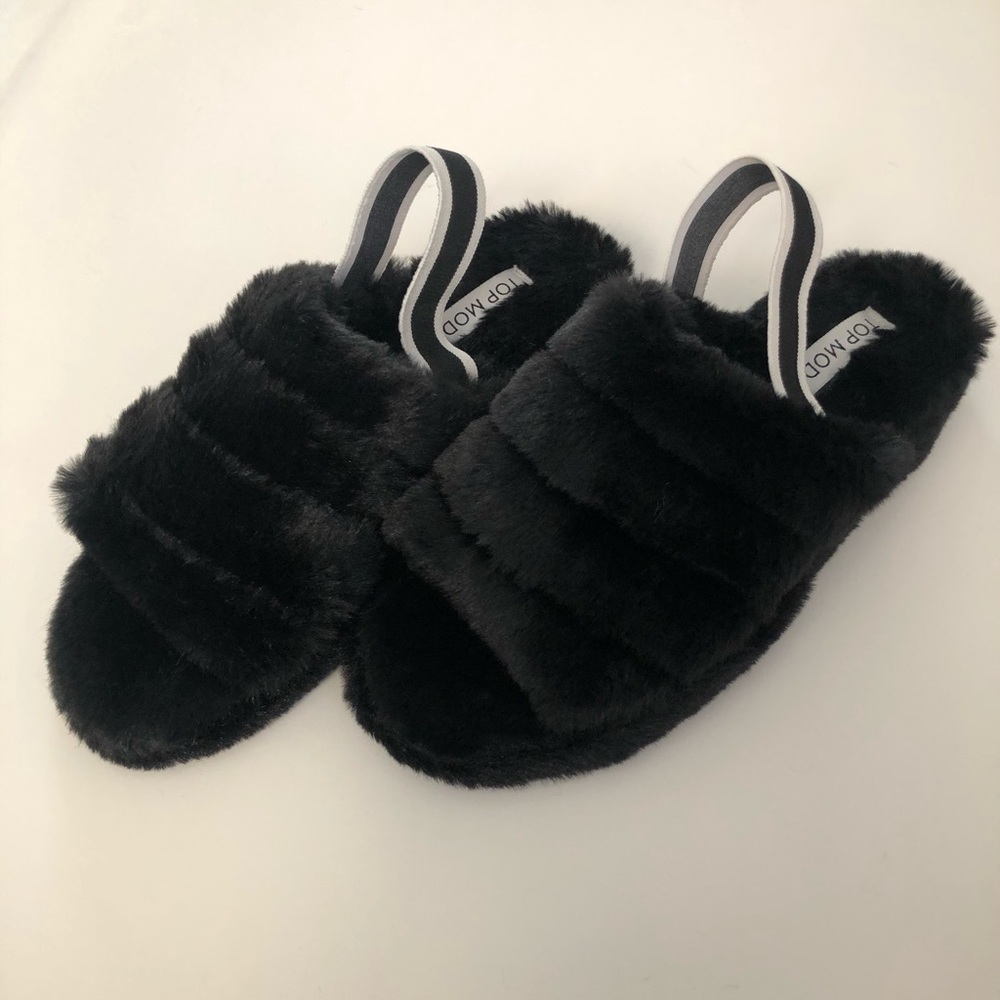 Black Sandals PLATFORM FUR size 7 and half